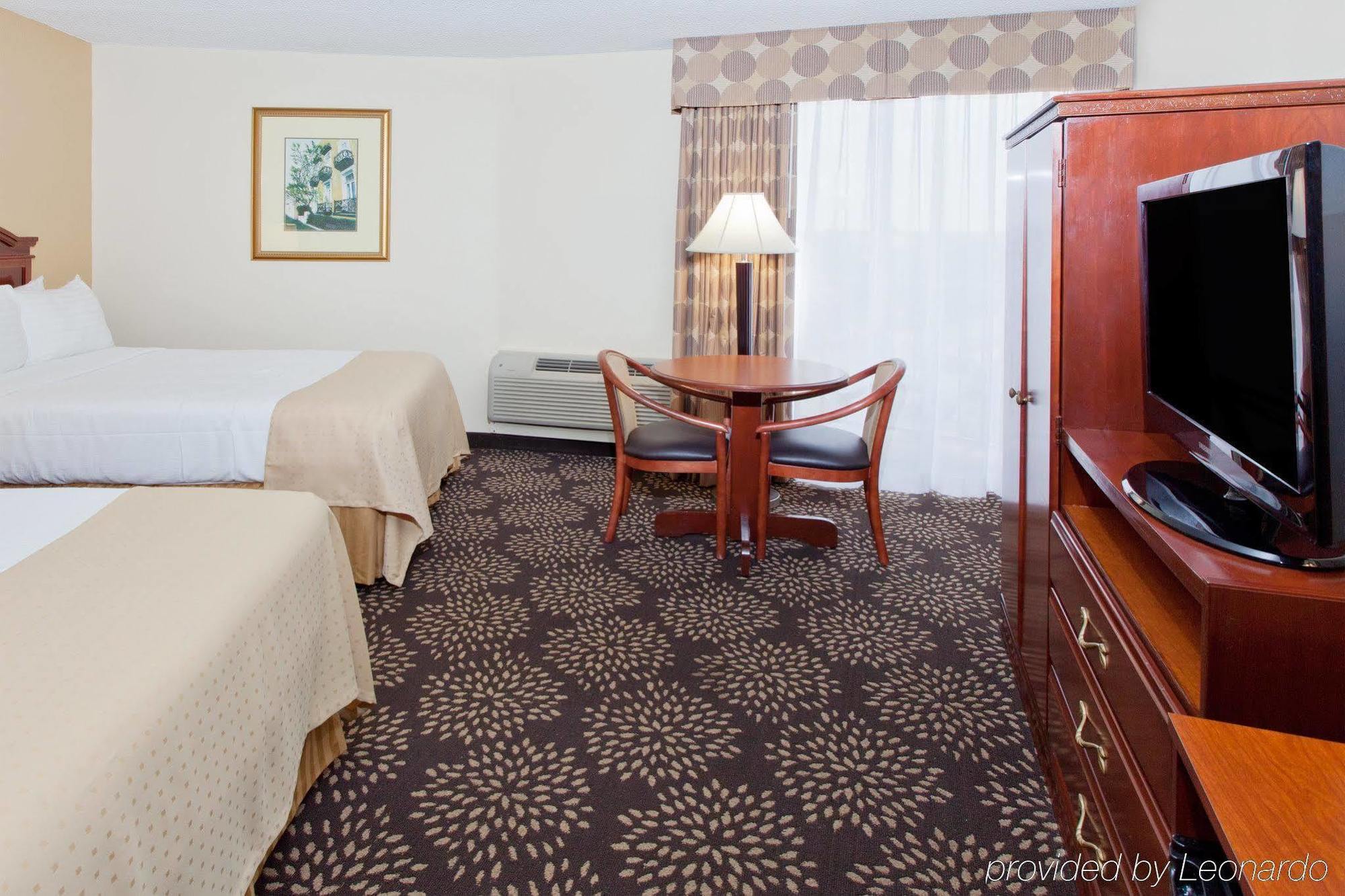 Holiday Inn Charleston-Riverview, An Ihg Hotel Luaran gambar